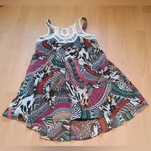 Colorful Patterned Woman's Sleeveless Dress Size Medium